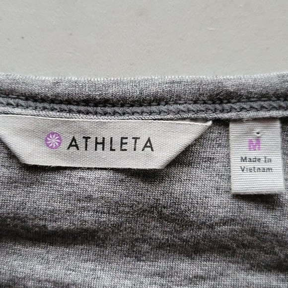 Athleta Solstice Tee Short Sleeve Athleisure Exercise Light Gray Size Medium NWT - Picture 6 of 11